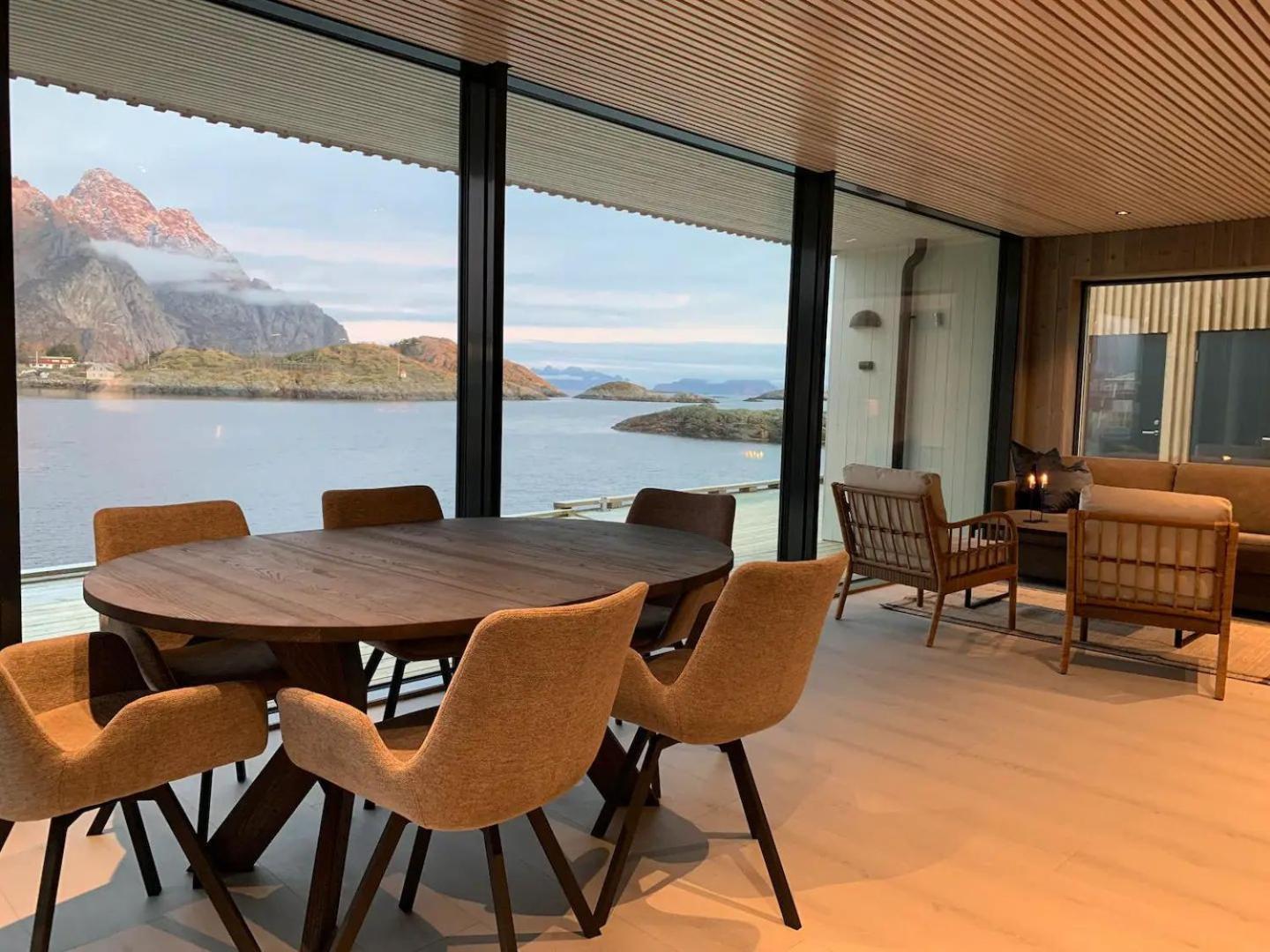 Stor Moderne Leilighet I Henningsvaer, 70 Kvm Exterior foto
